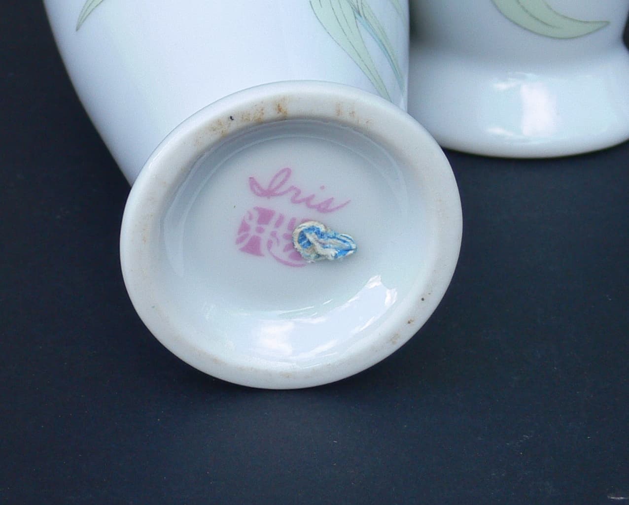 Vintage Japanese Iris Pattern Ginger Jar And Vases